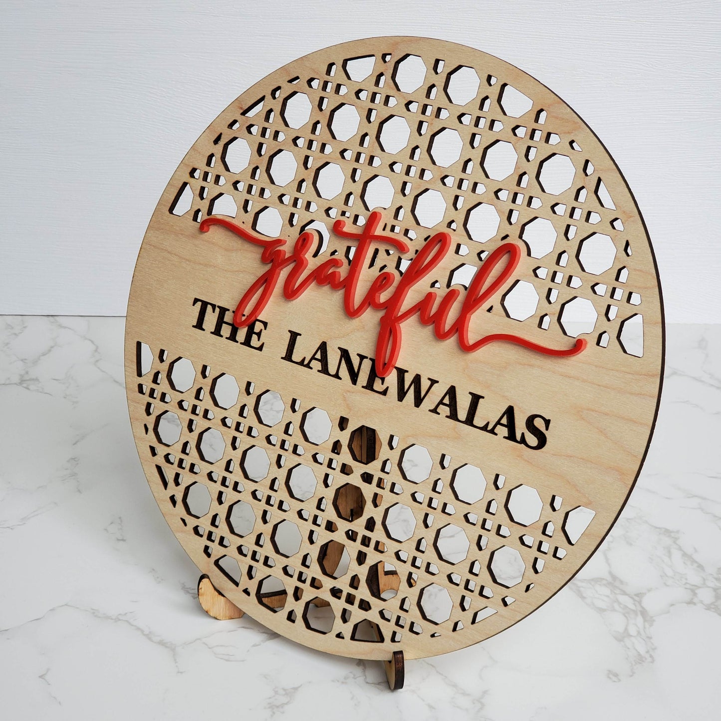 Family Name Round Rattan Sign