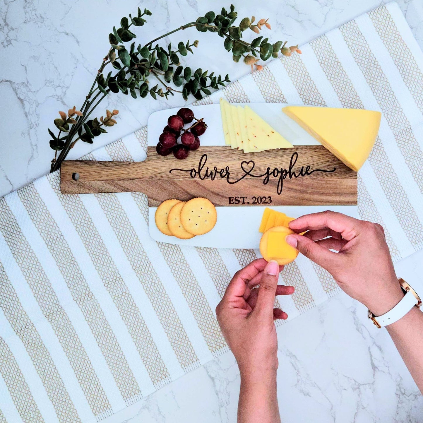 Marble and Wood Serving Board, Cheese Board, Charcuterie Board, Cutting Board, Personalized Engraving, Housewarming, Family, Couple, Gift