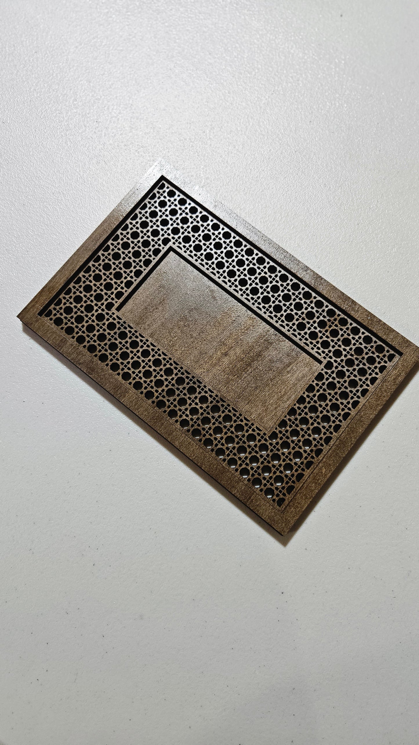 Takhti Frame
