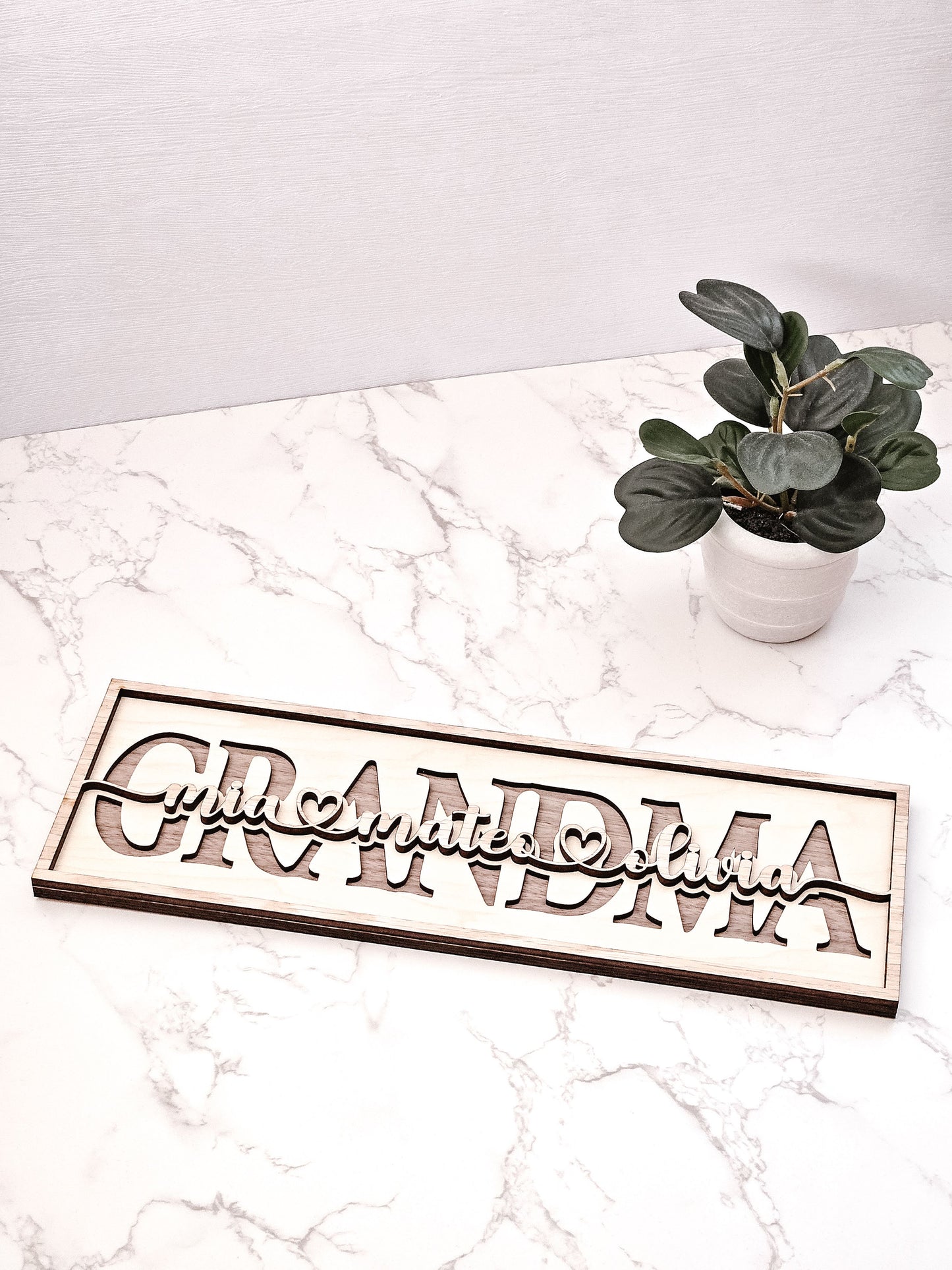Mom Kids Name Sign | Mother's Day Gift, Gift for Mom, Personalized Name Signs, Soccer Mom Sign, Sport Moms, Grandmother Grandma Sign